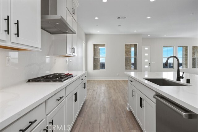 Building Photo - 9355 Astor