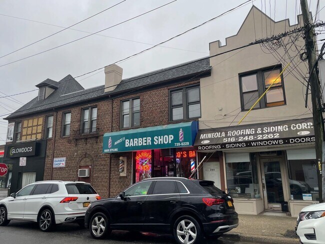 Building Photo - 266 Jericho Tpke