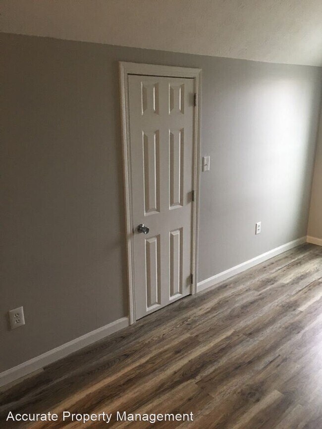 Building Photo - 3 br, 2 bath House - 4979 N 550 E