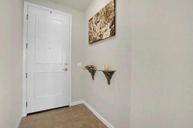 Building Photo - Wonderful Dublin Condo