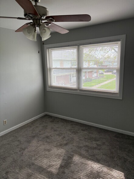 Building Photo - 205 Buckeye Cir