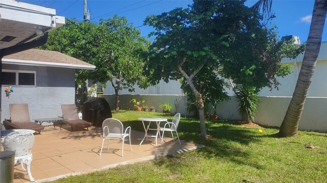 Building Photo - 616 SE 8th Ave