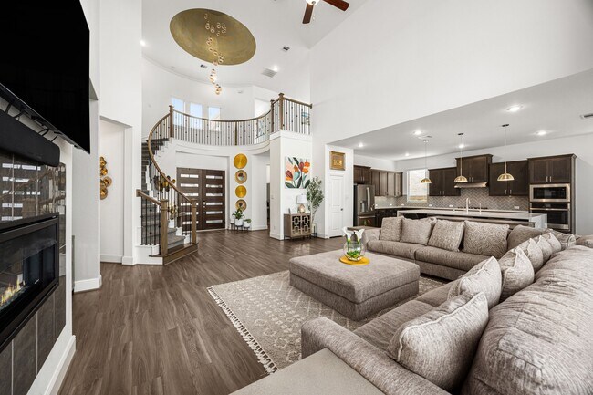 Building Photo - 13807 Dorado Pointe Dr