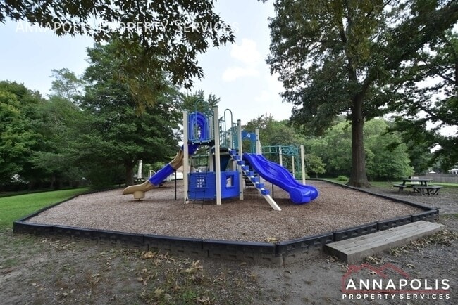 Building Photo - 3144 Stonehenge Dr