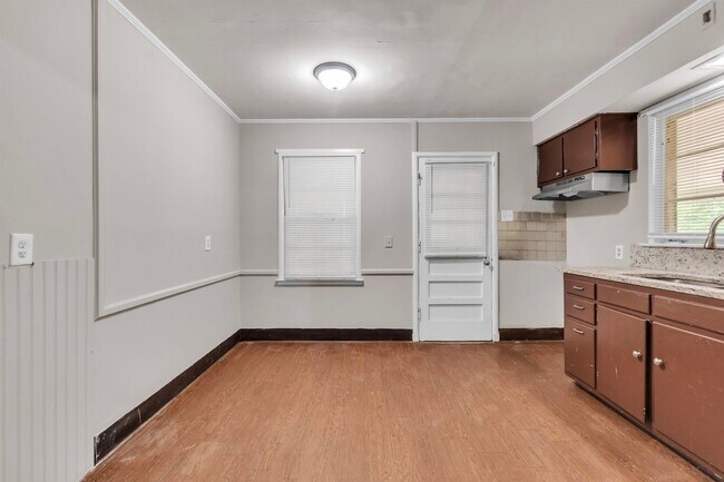 Building Photo - 800 Lydgate Rd