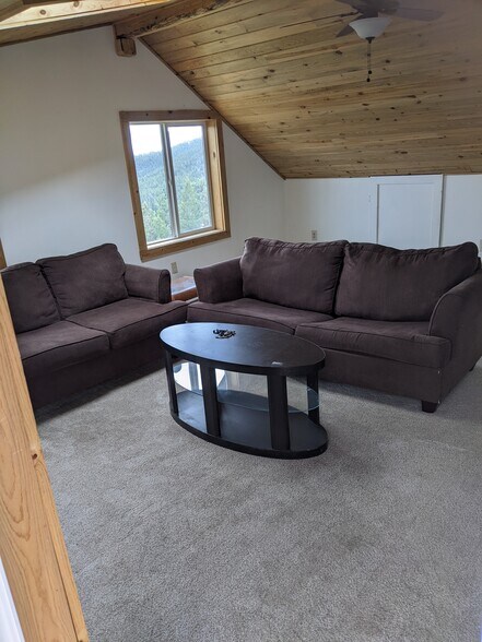 Building Photo - 22517 Shawnee Rd