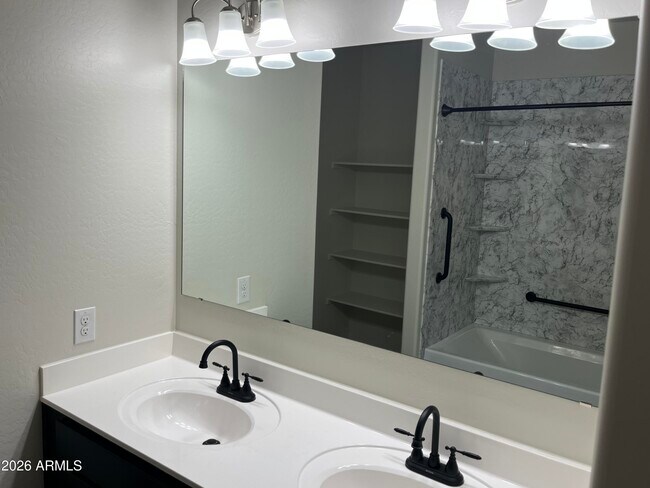 Building Photo - 30990 W Mulberry Dr