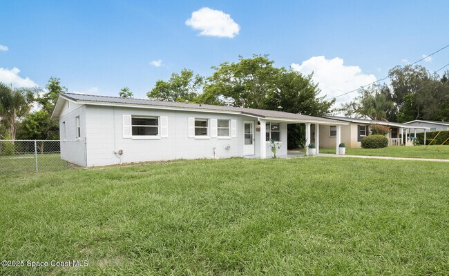 Building Photo - 2285 Dolphin Rd