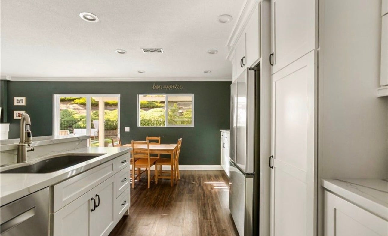 Building Photo - 26581 Domingo Dr