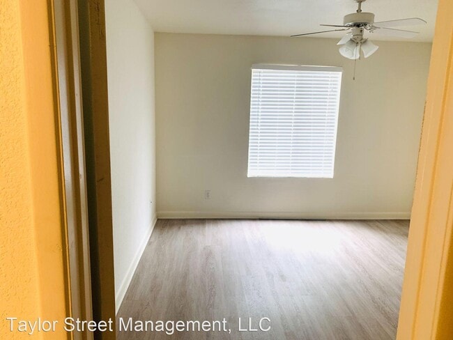 Building Photo - 5995 N 78th St