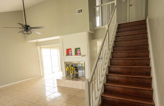 Building Photo - 10522 Clear Cove Ln