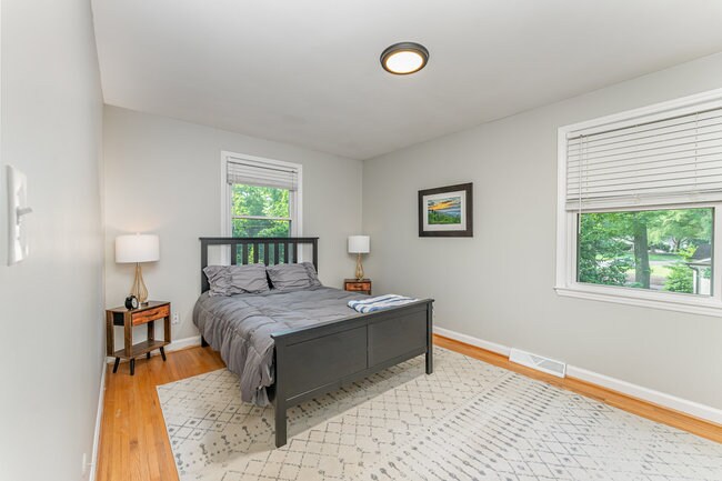 Building Photo - 4014 Sulkirk Rd