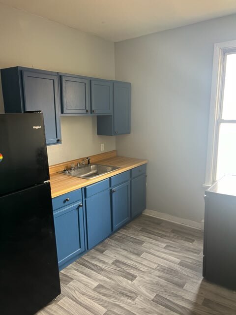 Primary Photo - 415 9th St