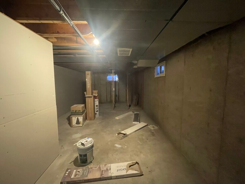 Building Photo - 20422 E Wellesley Ave