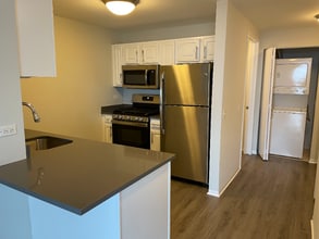 Building Photo - 23 W Grand Ave