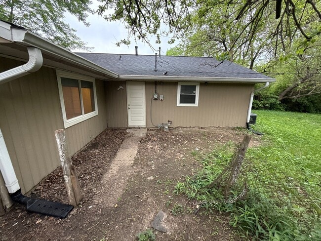 Building Photo - 9438 Conried Dr