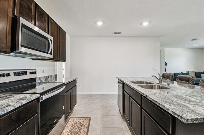 Building Photo - 33635 Field Maple Lp