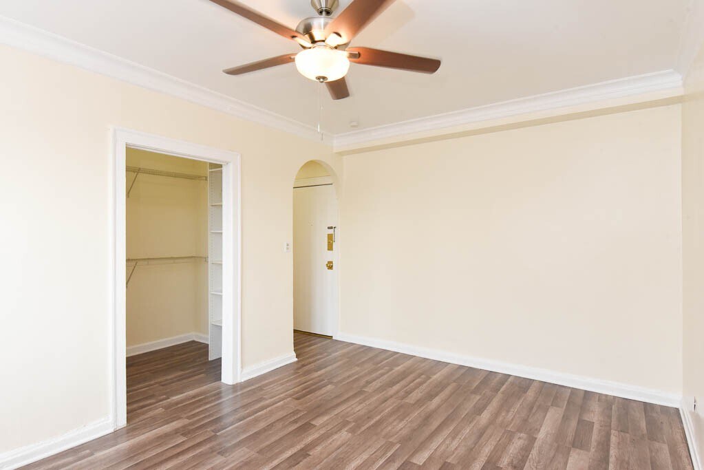 Building Photo - 4521 N Malden St