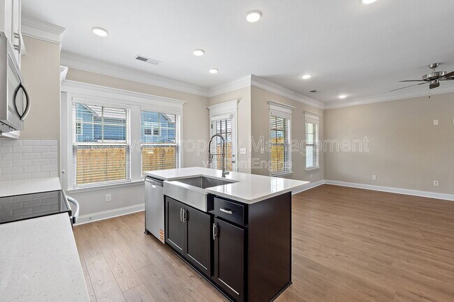 Building Photo - 1117 Jolly Ln