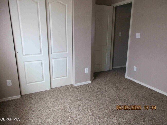 Building Photo - 11733 Lapstone Way