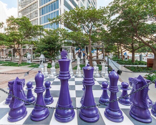 Building Photo - 485 Brickell Ave