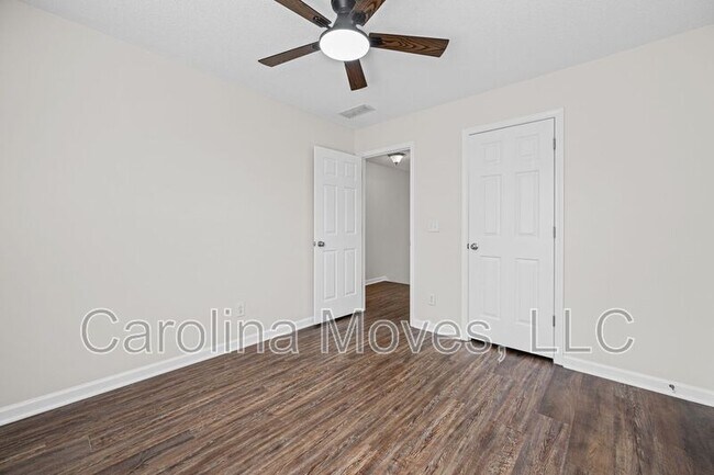 Building Photo - 106 Waterford Park Dr