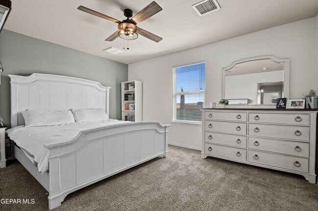 Building Photo - 13514 Bradford St