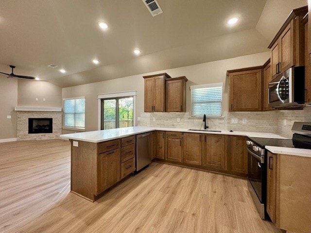 Building Photo - 12 Clifford Ln