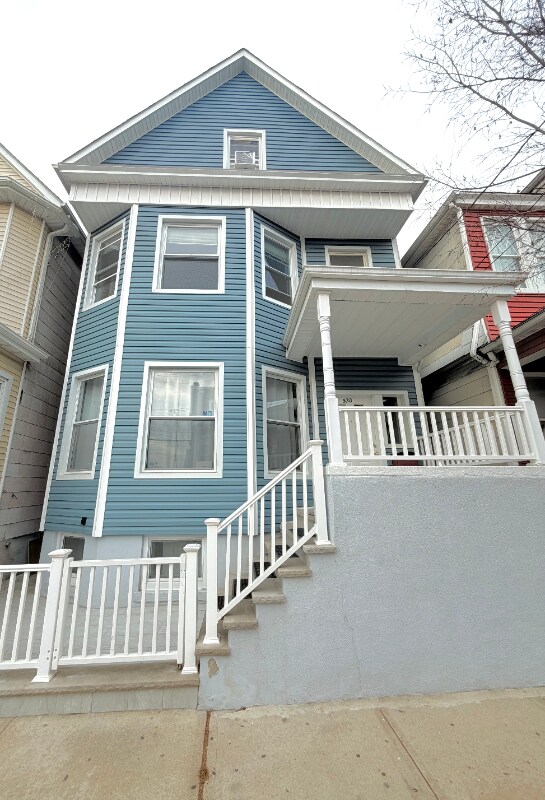 Building Photo - 520 N 3rd St