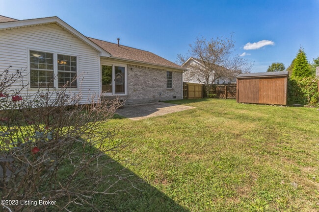 Building Photo - 674 Helm Ln