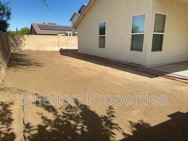 Building Photo - 12917 W Earll Dr