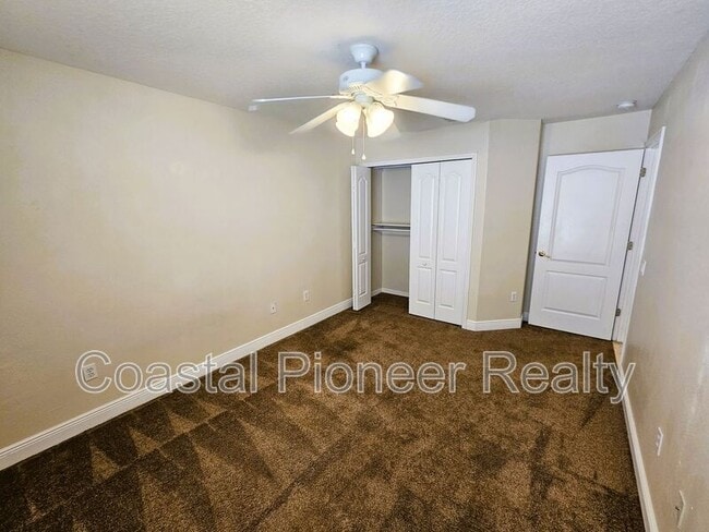 Building Photo - 19317 Seacove Dr