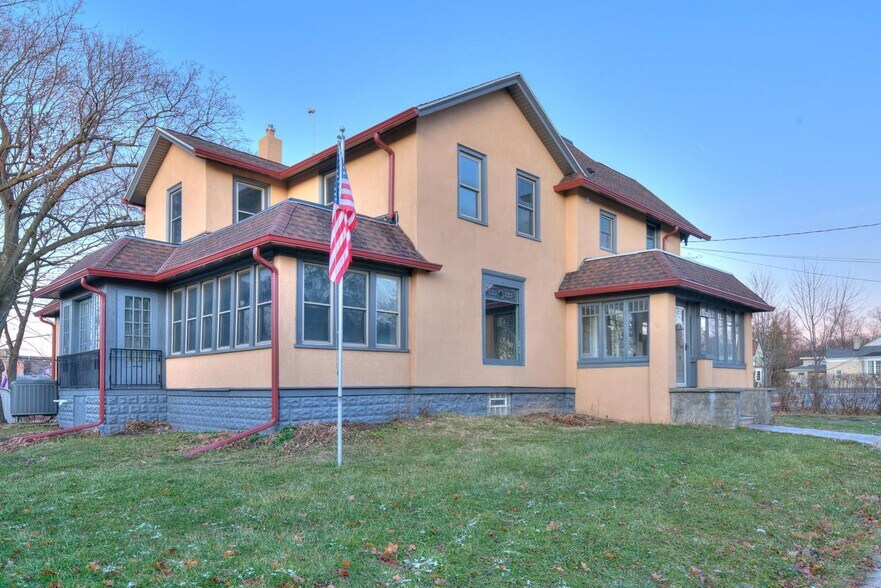 Building Photo - 434 West Park Ave