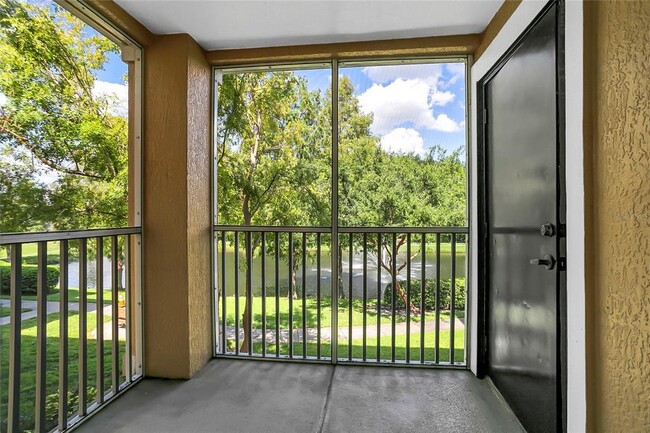 Building Photo - 5467 Vineland Rd