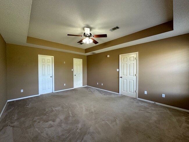 Building Photo - 2713 S.87th Drive-