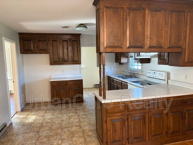 Building Photo - 808 N 30th St