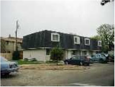 Building Photo - 2251 S Pond St