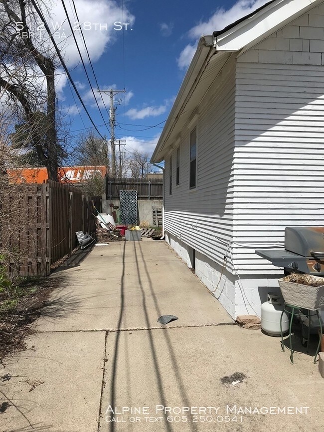 Month to Month 2 Bedroom House For Rent!! 512 W 28th St Sioux Falls SD 57105 Apartment Finder