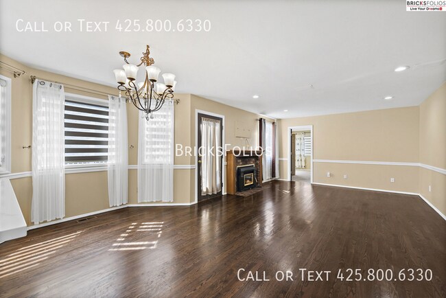 Building Photo - Luxurious 5-bedroom home in Sammamish with...