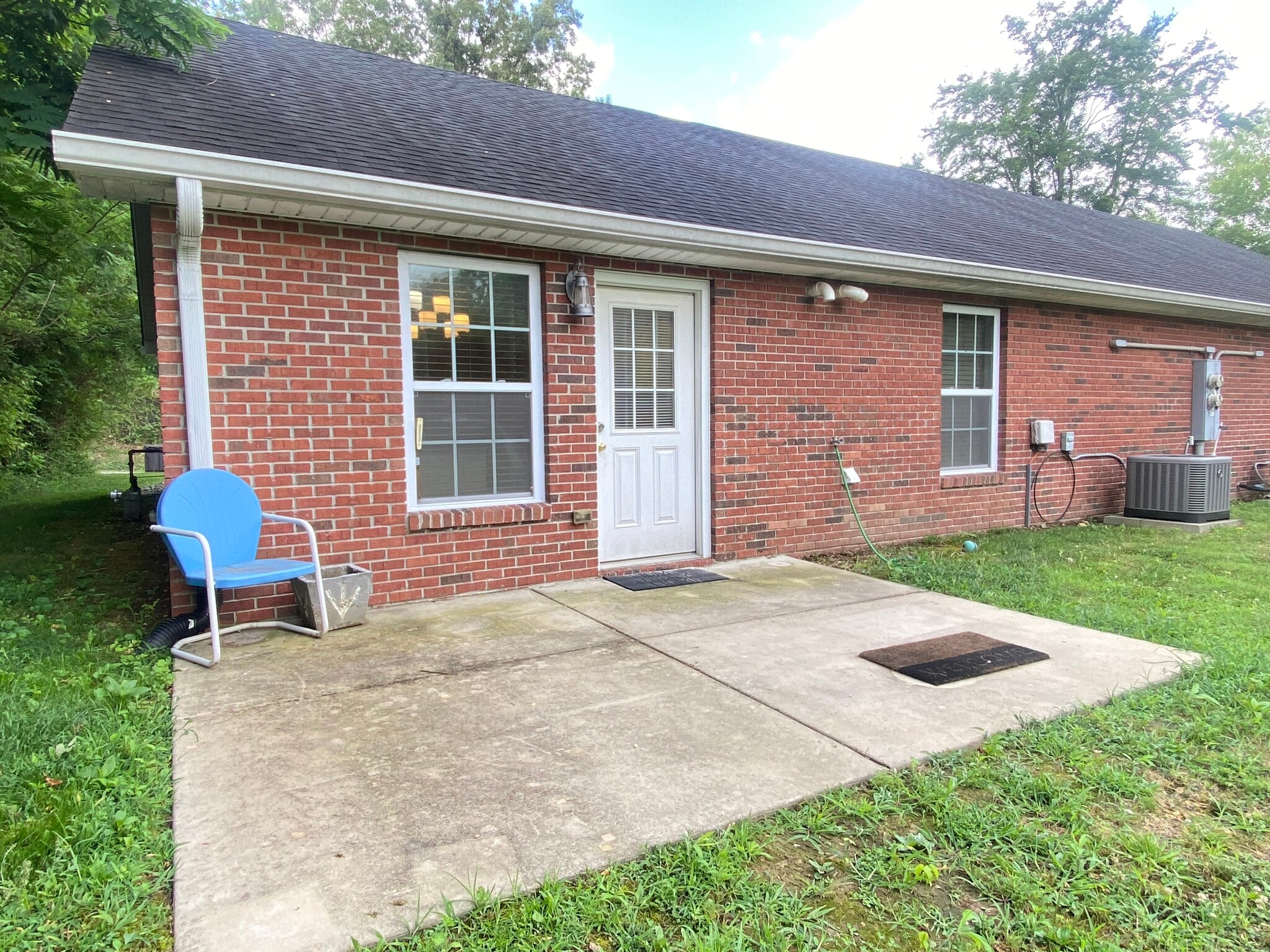 Building Photo - 158 R C Buck Dr