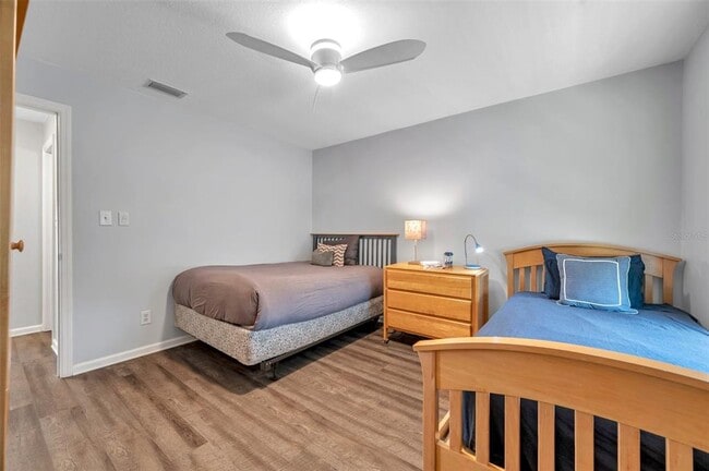 Building Photo - 4768 Coquina Key Dr SE