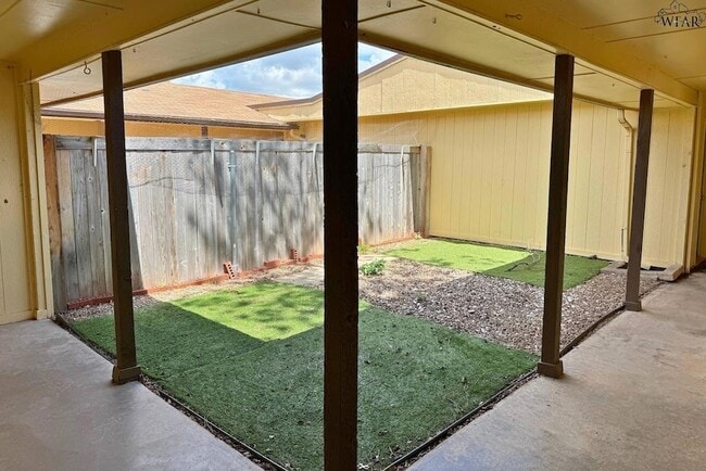 Building Photo - 1901 Wenonah Ave