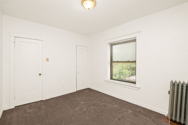 Building Photo - 6144 S Indiana Ave