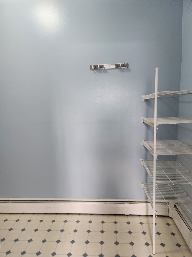 Building Photo - 2015 12th Ave