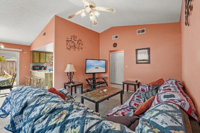 Building Photo - 11891 Atlin Dr