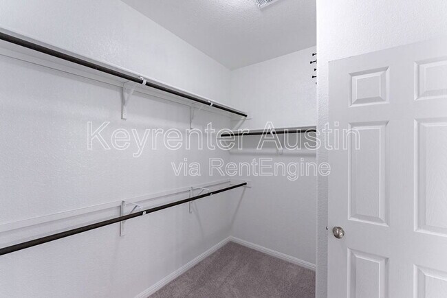 Building Photo - 113 Caney Cv