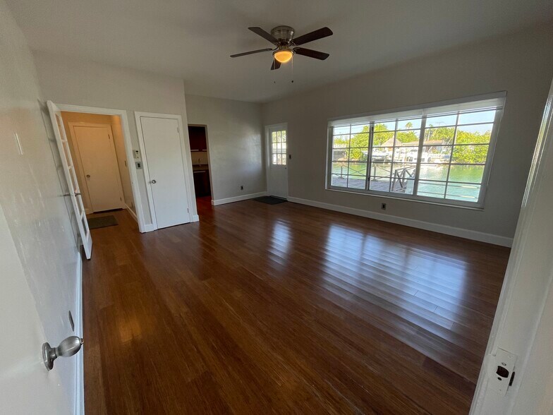 Primary Photo - 2133 Calais Dr