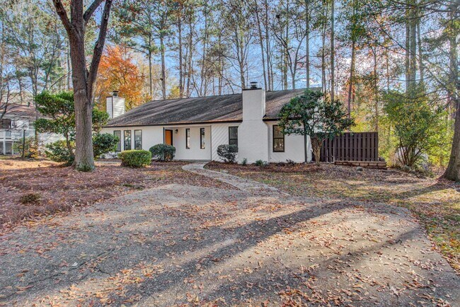 Building Photo - 1010 Mathews Ct