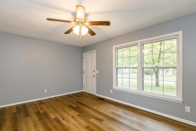 Building Photo - 1009 Springview Trail