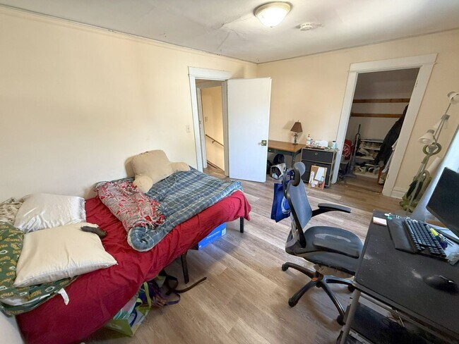 Building Photo - 1117 Bowen Ct